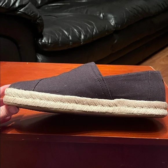 New Toms Black Canvas Slip-On Loafers - Picture 5 of 16